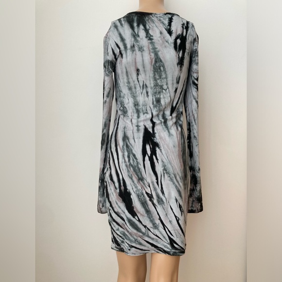 Buffalo Tie Dye Dress - Picture 3 of 4